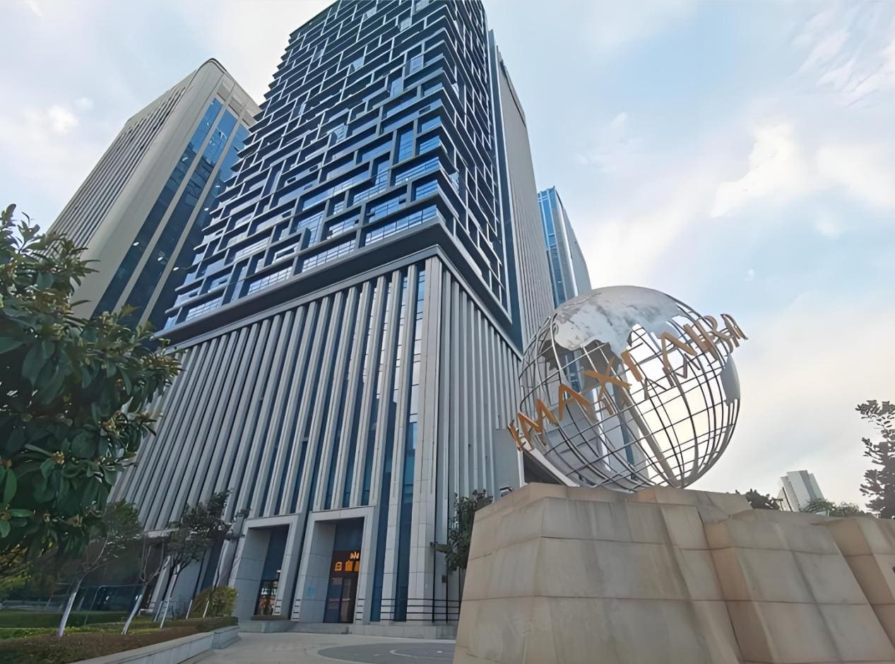 华夏九州资产管理公司办公环境 - 陕西省西安市雁塔区曲江环球中心